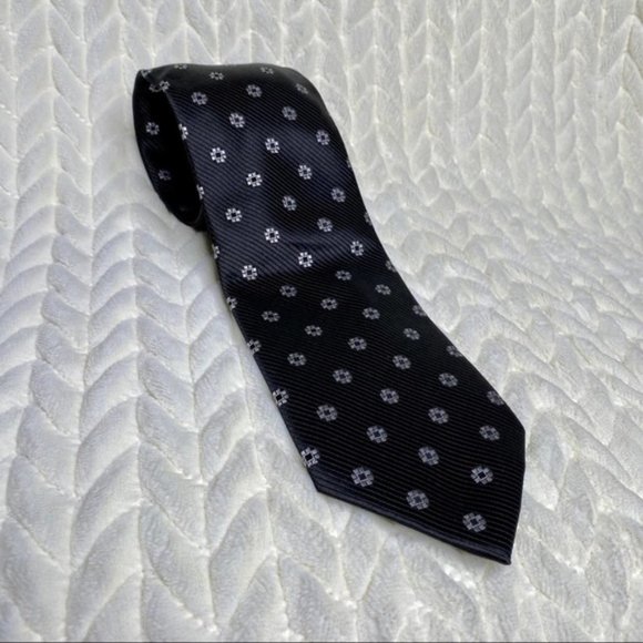Neck tie black silver floral patten